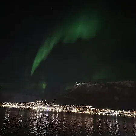 With Panoramic View Apartamento Tromsø